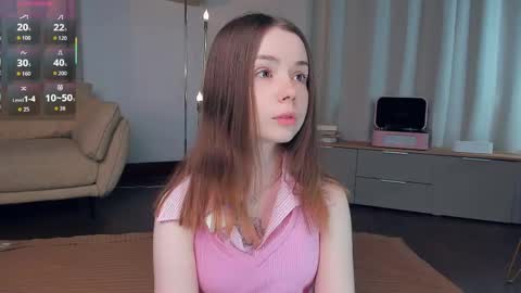 Snapshot of glowhub_ chatting on 18, 5, 2026 Ann Eliz and Gigi online show from 18, 5, 2026