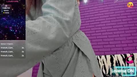 Mia online show from 11, 11, 2025