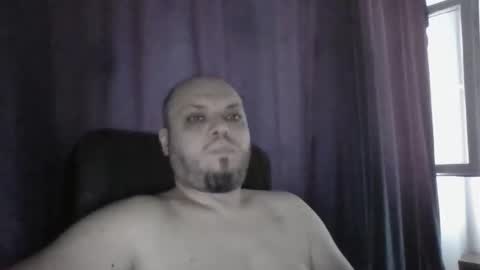 Snapshot of glusgan chatting on 16, 5, 2026 Your boy online show from 16, 5, 2026