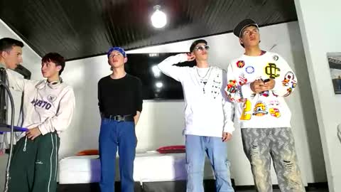 THOMAS AND DAMIAND online show from 18, 10, 2025