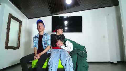 THOMAS AND DAMIAND online show from 1, 11, 2025