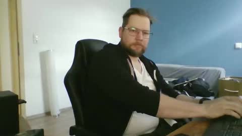 gnik_labinnah online show from 3, 4, 2026