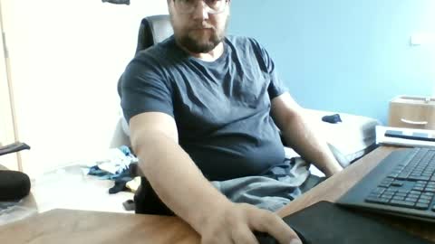 gnik_labinnah online show from 3, 7, 2026