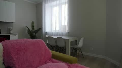 Lina online show from 7, 2, 2026