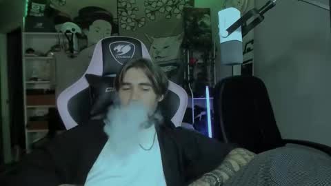 Snapshot of go_v_cs chatting on 10, 10, 2025 NPC online show from 10, 10, 2025