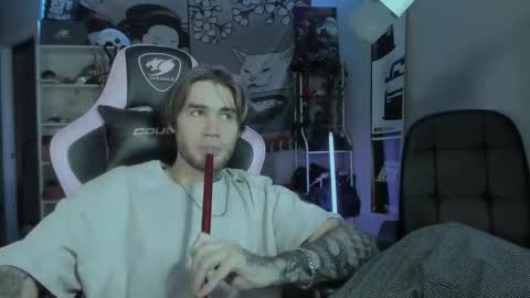 Snapshot of go_v_cs chatting on 12, 10, 2025 NPC online show from 12, 10, 2025