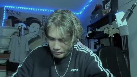 Snapshot of go_v_cs chatting on 24, 10, 2025 NPC online show from 24, 10, 2025