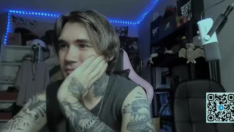 Snapshot of go_v_cs chatting on 25, 10, 2025 NPC online show from 25, 10, 2025