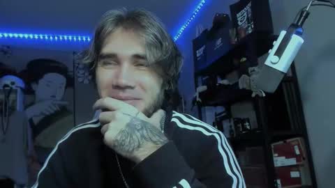 Snapshot of go_v_cs chatting on 8, 11, 2025 NPC online show from 8, 11, 2025