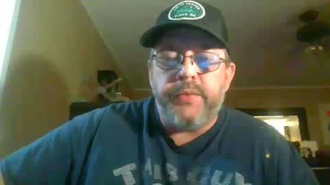 Snapshot of gobey33 chatting on 19, 11, 2025 IDKIDCIDGAF online show from 19, 11, 2025