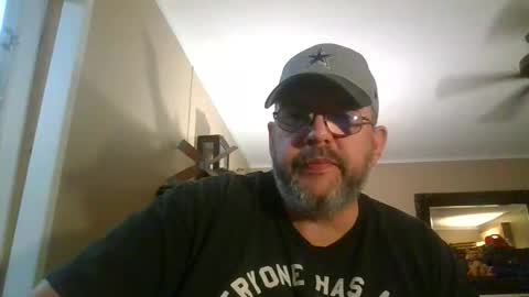 Snapshot of gobey33 chatting on 27, 11, 2025 IDKIDCIDGAF online show from 27, 11, 2025