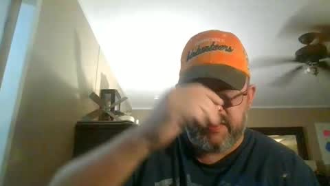 Snapshot of gobey33 chatting on 29, 11, 2025 IDKIDCIDGAF online show from 29, 11, 2025