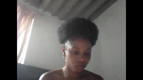 Snapshot of goddess_brenda chatting on 19, 3, 2026 BRENDA Hello love help me please Independent model online show from 19, 3, 2026