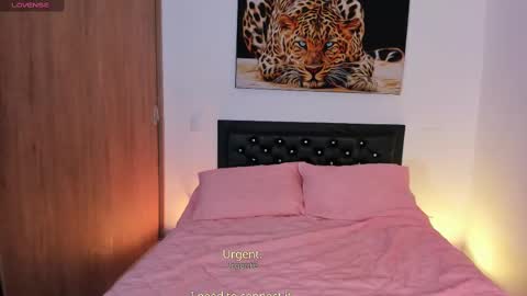 goddess_eli77 online show from 6, 10, 2025