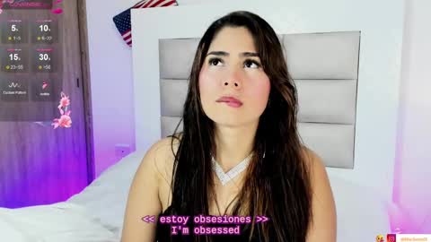 Snapshot of goddess_mia2 chatting on 10, 9, 2025 Mia online show from 10, 9, 2025