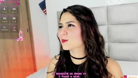 Snapshot of goddess_mia2 chatting on 5, 10, 2025 Mia online show from 5, 10, 2025