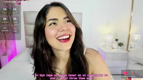 Snapshot of goddess_mia2 chatting on 15, 10, 2025 Mia online show from 15, 10, 2025