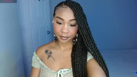 Snapshot of goddess_val chatting on 21, 12, 2025 Valentina online show from 21, 12, 2025