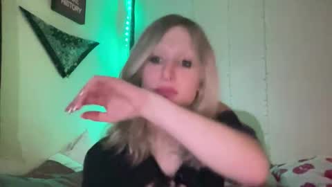 Snapshot of goddessalison chatting on 9, 1, 2026 goddessalison online show from 9, 1, 2026