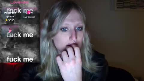 Snapshot of goddessalison chatting on 14, 1, 2026 goddessalison online show from 14, 1, 2026