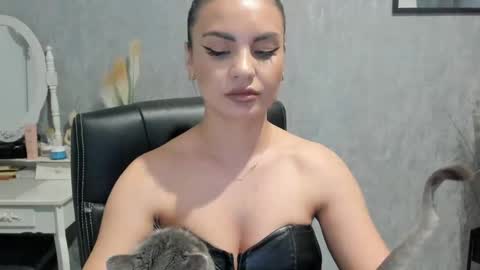 Snapshot of goddessmiaa chatting on 11, 3, 2025 Mistress online show from 11, 3, 2025