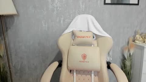 Snapshot of goddessmiaa chatting on 21, 10, 2025 Mistress online show from 21, 10, 2025