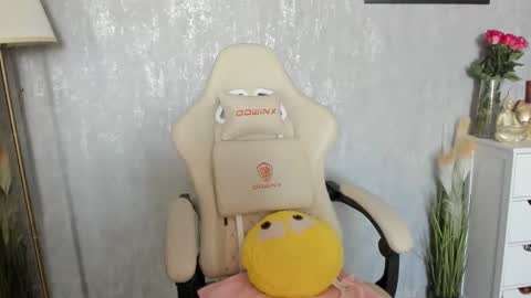 Snapshot of goddessmiaa chatting on 25, 10, 2025 Mistress online show from 25, 10, 2025