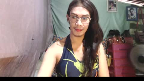 Snapshot of goddesssonyaxxx chatting on 2, 6, 2026 KENNY DOLL online show from 2, 6, 2026
