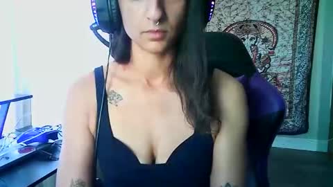 Snapshot of goddessvikkii chatting on 23, 2, 2026 goddessvikkii online show from 23, 2, 2026