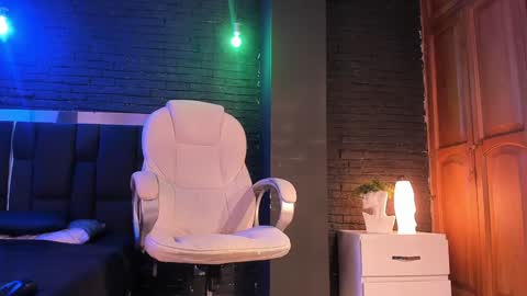 HUAN online show from 3, 1, 2025