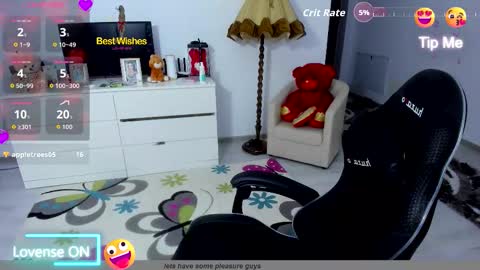 Nicole.. online show from 23, 9, 2025