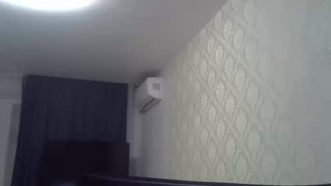 golden___69 online show from 10, 10, 2025