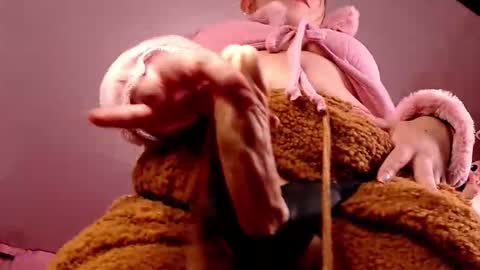 Snapshot of golden_gingerkitty chatting on 29, 5, 2026 golden_gingerkitty online show from 29, 5, 2026