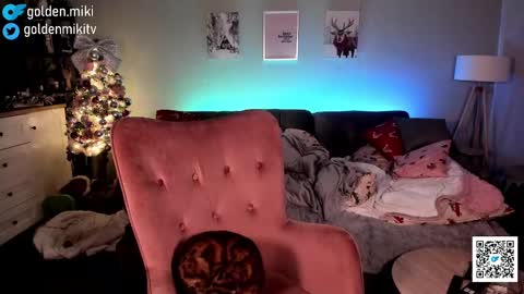 Shy in the streets but a freak in the sheets online show from 30, 12, 2024