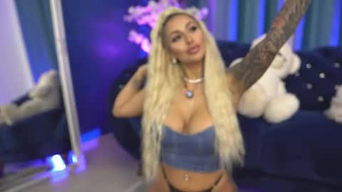 GoldenAmberX online show from 30, 9, 2025