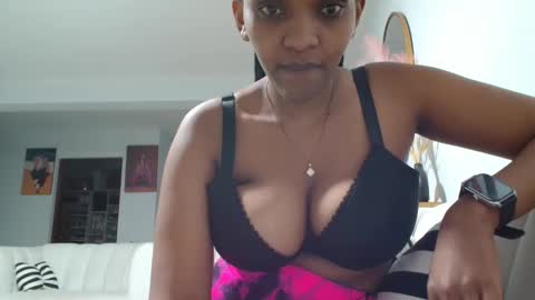 goldenmusexo online show from 13, 4, 2026