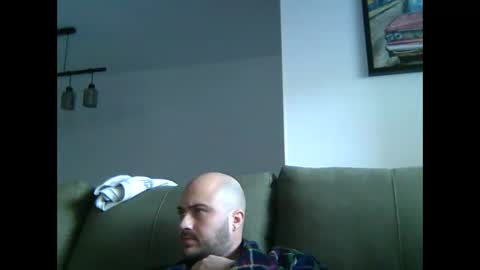 Snapshot of goldenspainboy chatting on 14, 12, 2025 goldenspainboy online show from 14, 12, 2025