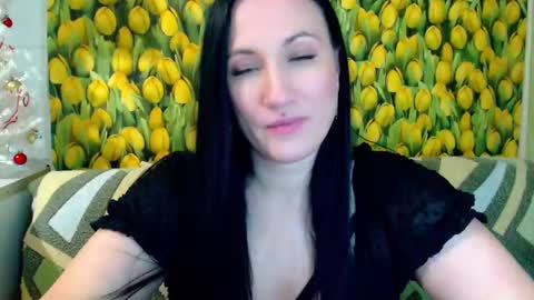 Snapshot of goldmoonn chatting on 12, 1, 2025 goldmoonn online show from 12, 1, 2025