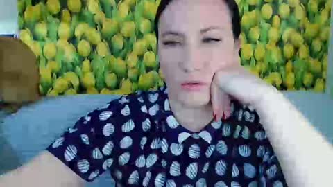 Snapshot of goldmoonn chatting on 5, 4, 2026 goldmoonn online show from 5, 4, 2026