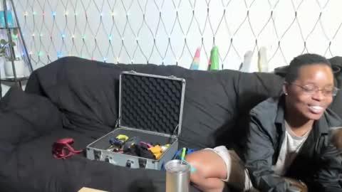 Goldstar and Princess online show from 20, 11, 2025