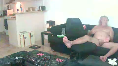 Snapshot of goldyguy011 chatting on 30, 5, 2026 goldyguy011 online show from 30, 5, 2026