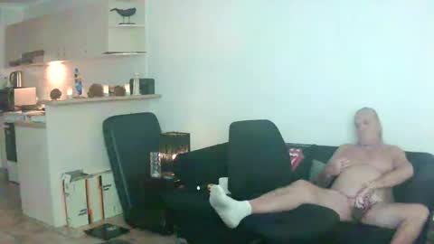 Snapshot of goldyguy011 chatting on 5, 6, 2026 goldyguy011 online show from 5, 6, 2026