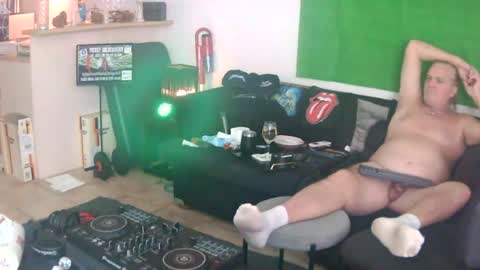 goldyguy011 online show from 27, 7, 2026