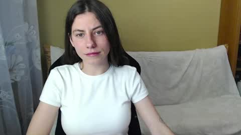 Snapshot of good__night chatting on 3, 6, 2026 Elizabeth Effie online show from 3, 6, 2026