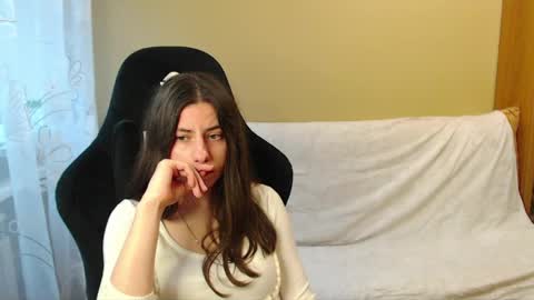 Snapshot of good__night chatting on 5, 6, 2026 Elizabeth Effie online show from 5, 6, 2026