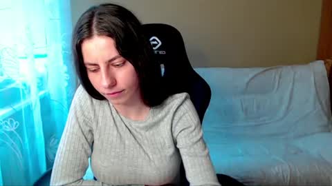 Snapshot of good__night chatting on 22, 6, 2026 Elizabeth Effie online show from 22, 6, 2026
