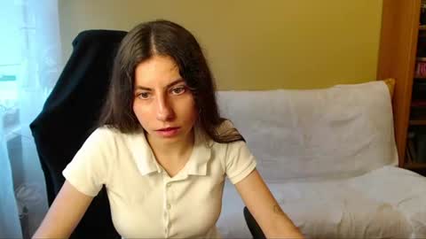 Snapshot of good__night chatting on 23, 6, 2026 Elizabeth Effie online show from 23, 6, 2026