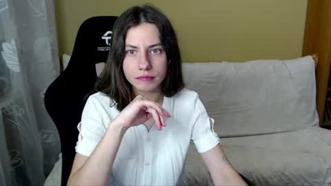 Snapshot of good__night chatting on 5, 7, 2026 Elizabeth Effie online show from 5, 7, 2026