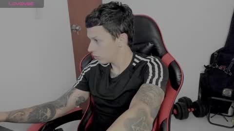 Snapshot of goodboy69i chatting on 18, 11, 2025 goodboy69i online show from 18, 11, 2025