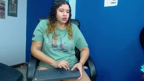 Goodgirlxxxl online show from 16, 3, 2026